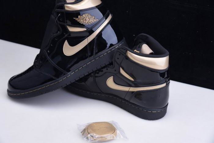 jordan 1 retro high black metallic gold (2020) - 555088-032